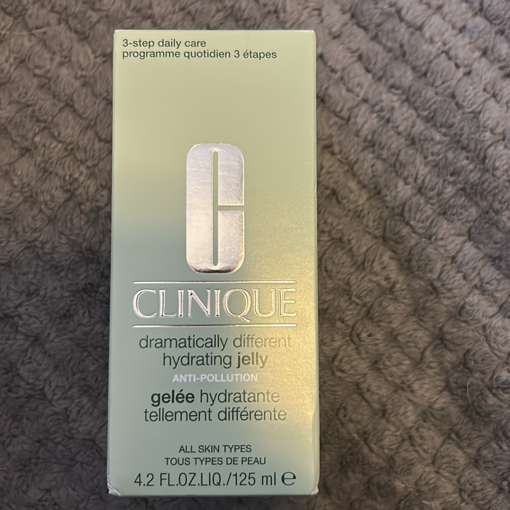 NIB.  Clinique Dramatically Different Hydrating Jelly, 4.2 fl oz - Picture 4 of 10